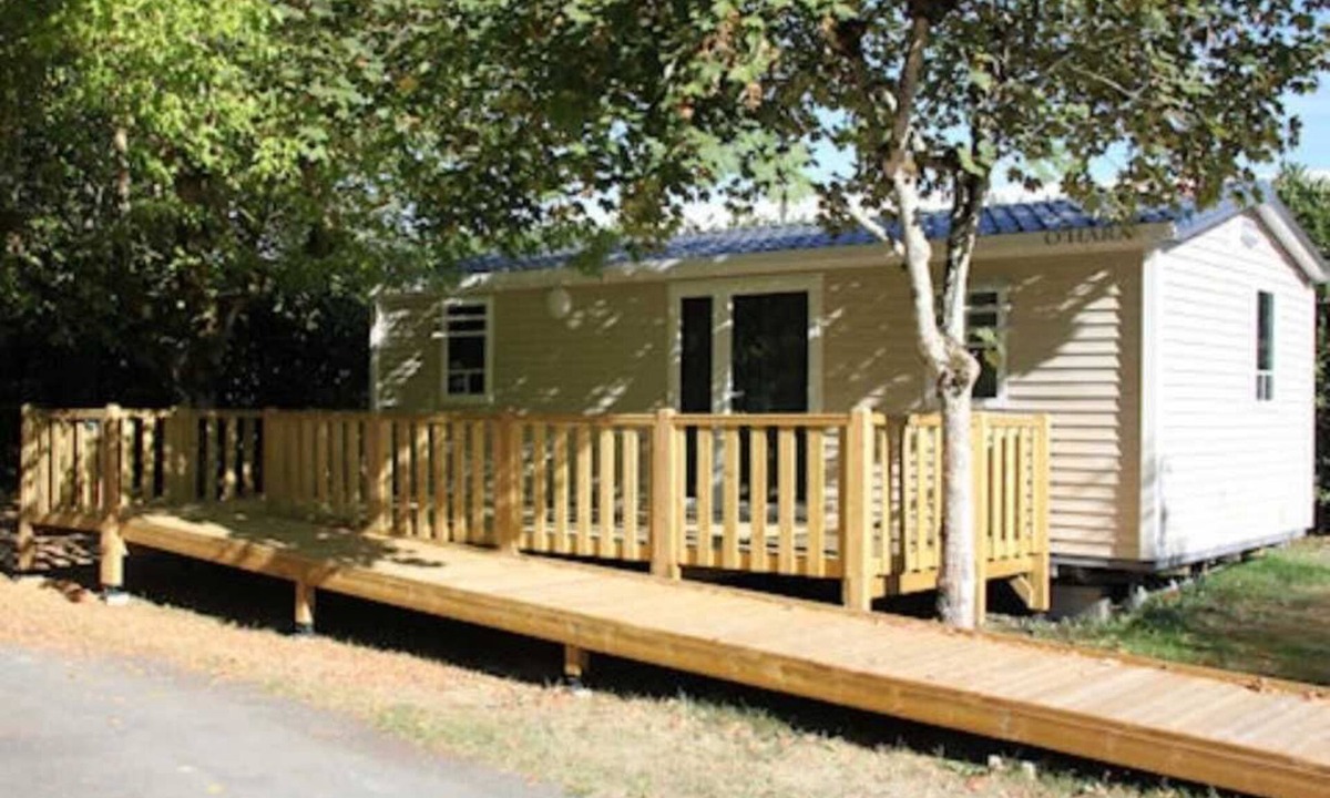 Deols House | Camping 3 étoiles - Piscine - ccaehgf