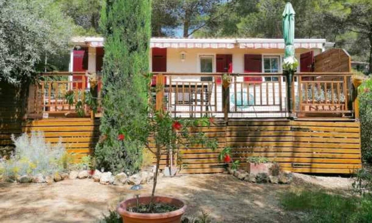 Castelnau-de-Guers House | Camping 4 étoiles - Piscine - eecheg