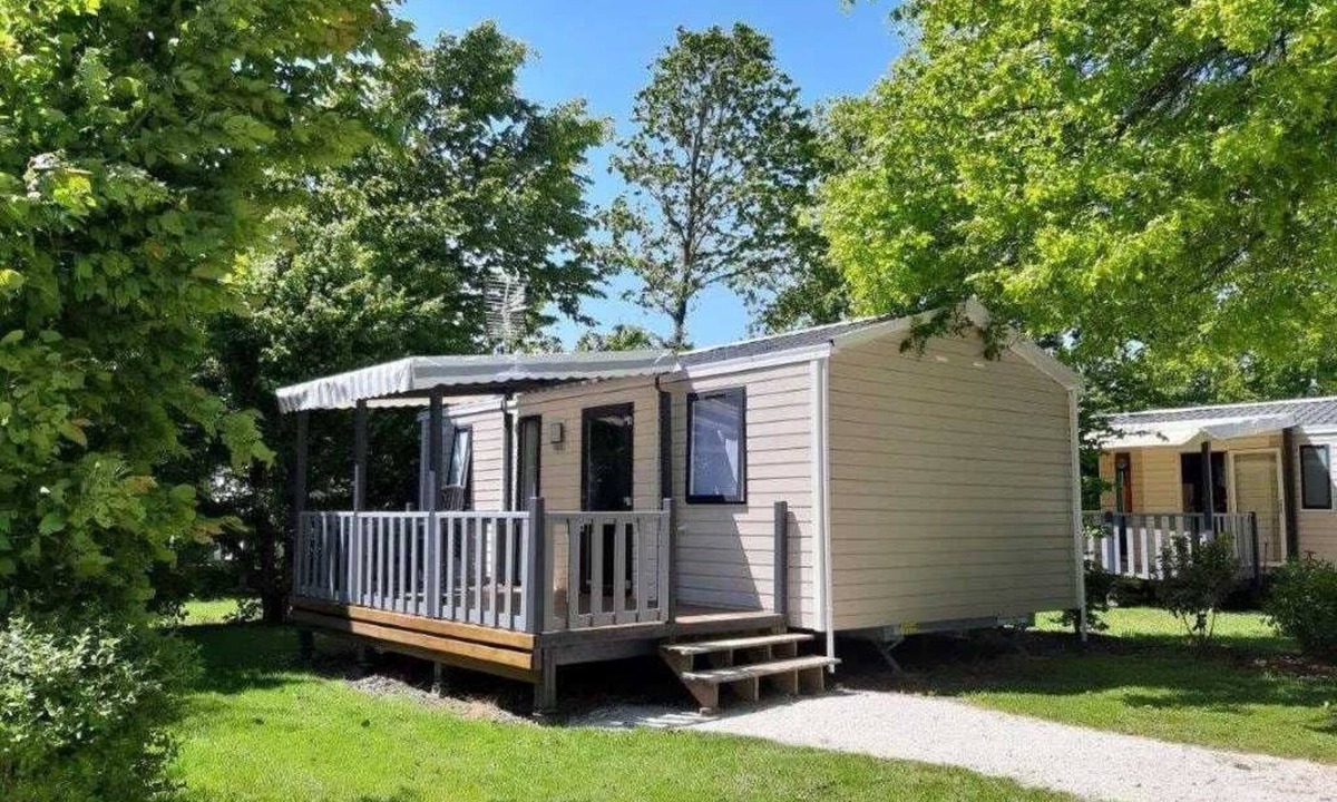 Apremont House | Camping 4 étoiles - Piscine - ccb0bih