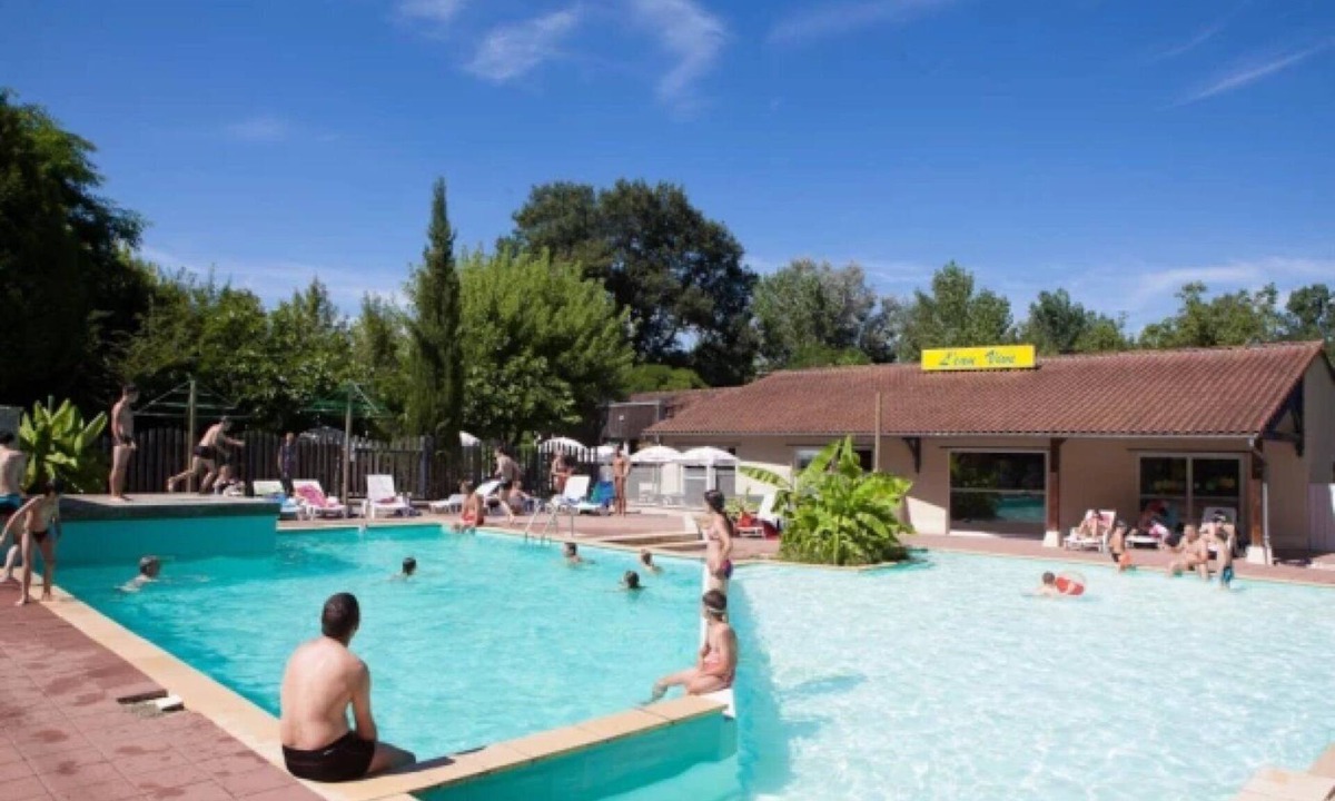 Carennac House | Camping 4 étoiles - Piscine - eebigh