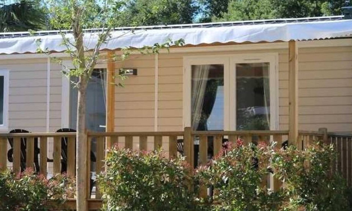 Chalons-en-Champagne House | Camping 4 étoiles - ccaegih