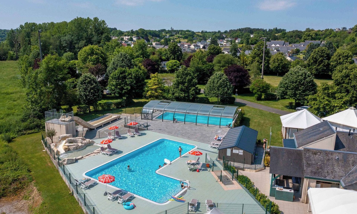 Loches House | Camping 4* | Parc Aquatique | Mobil-home TV Clim