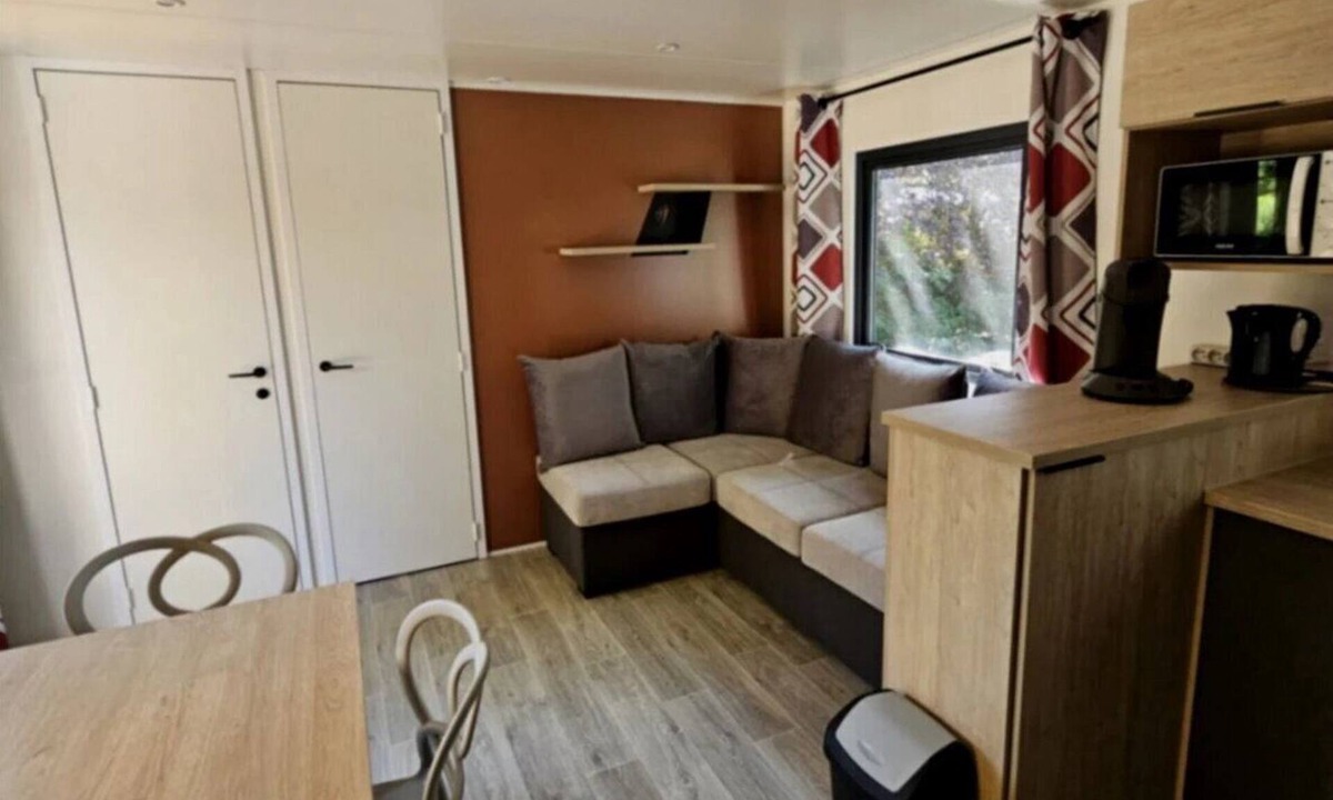 Charlieu House | Camping - ccbbcae - Two Bedroom Apartment, Sleeps 6