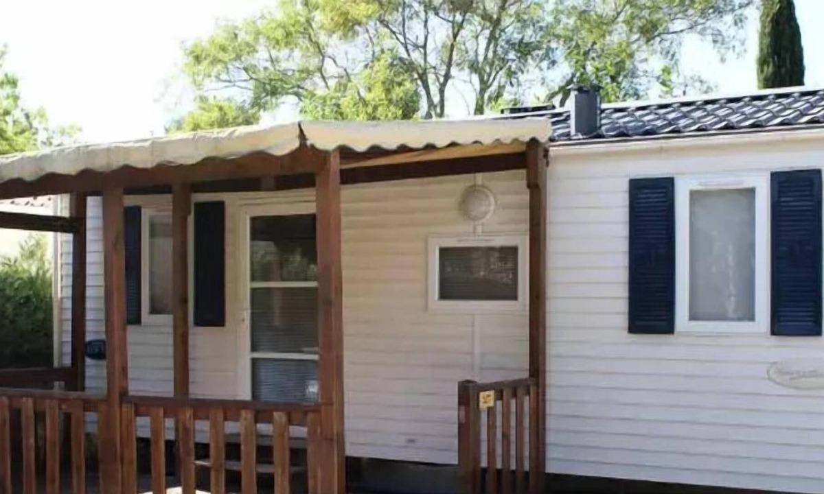 Gallargues-le-Montueux House | Camping Les Amandiers **** - Mobile Home 3 Rooms 4 Persons