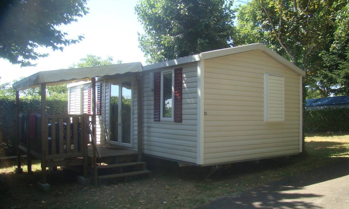 Saint-Crepin-et-Carlucet RV Rental | Camping Le Pigeonnier