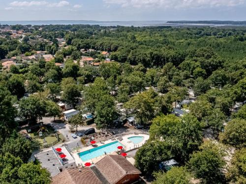 Ares Other | Camping La Canadienne
