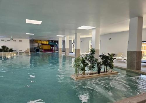 Savignac-les-Ormeaux Other | Camping La Marmotte - Aquatique Vacances