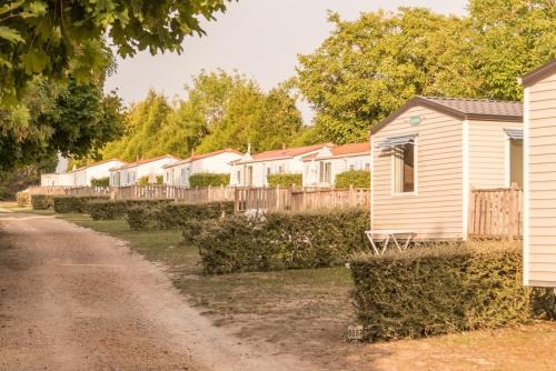 Ingrandes Other | Camping le Petit Trianon de Saint Ustre