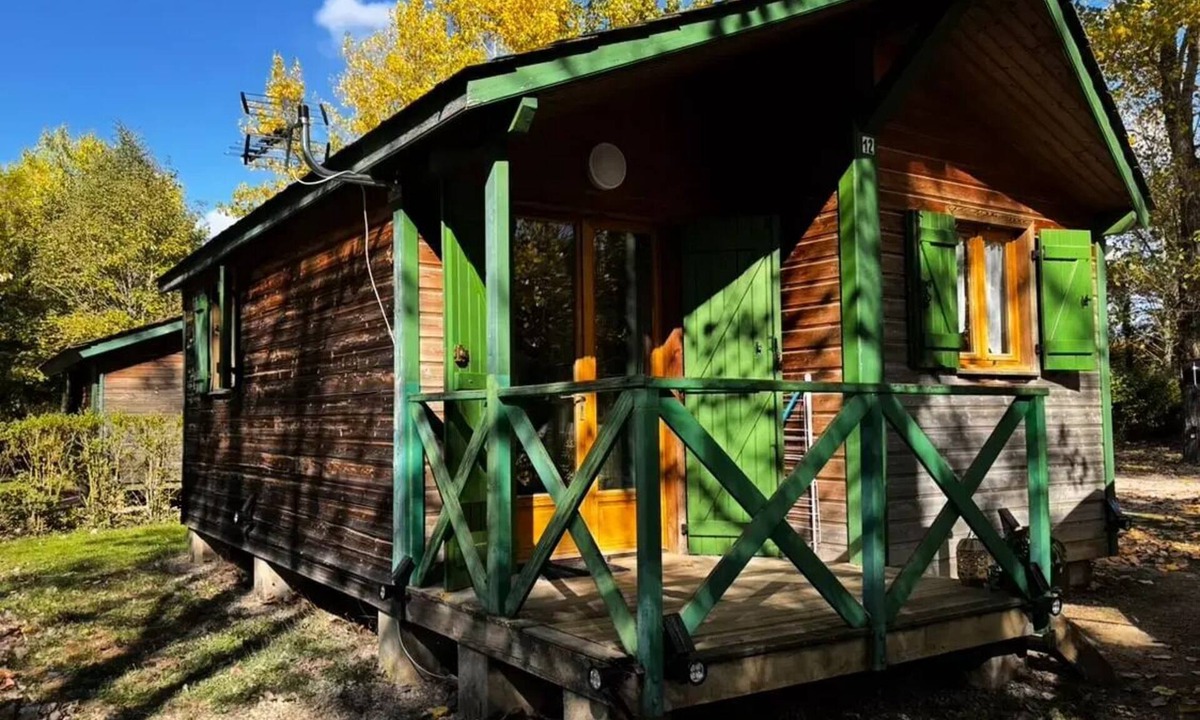 Recoules-Previnquieres Ski Chalet | Camping Le Plô * - Chalet 6 people