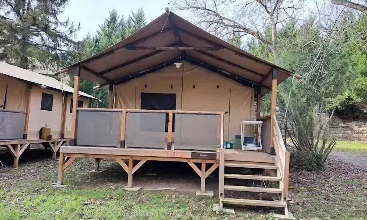 Boyne House | Camping le Pont * - Lodge tent KENYA 6 people