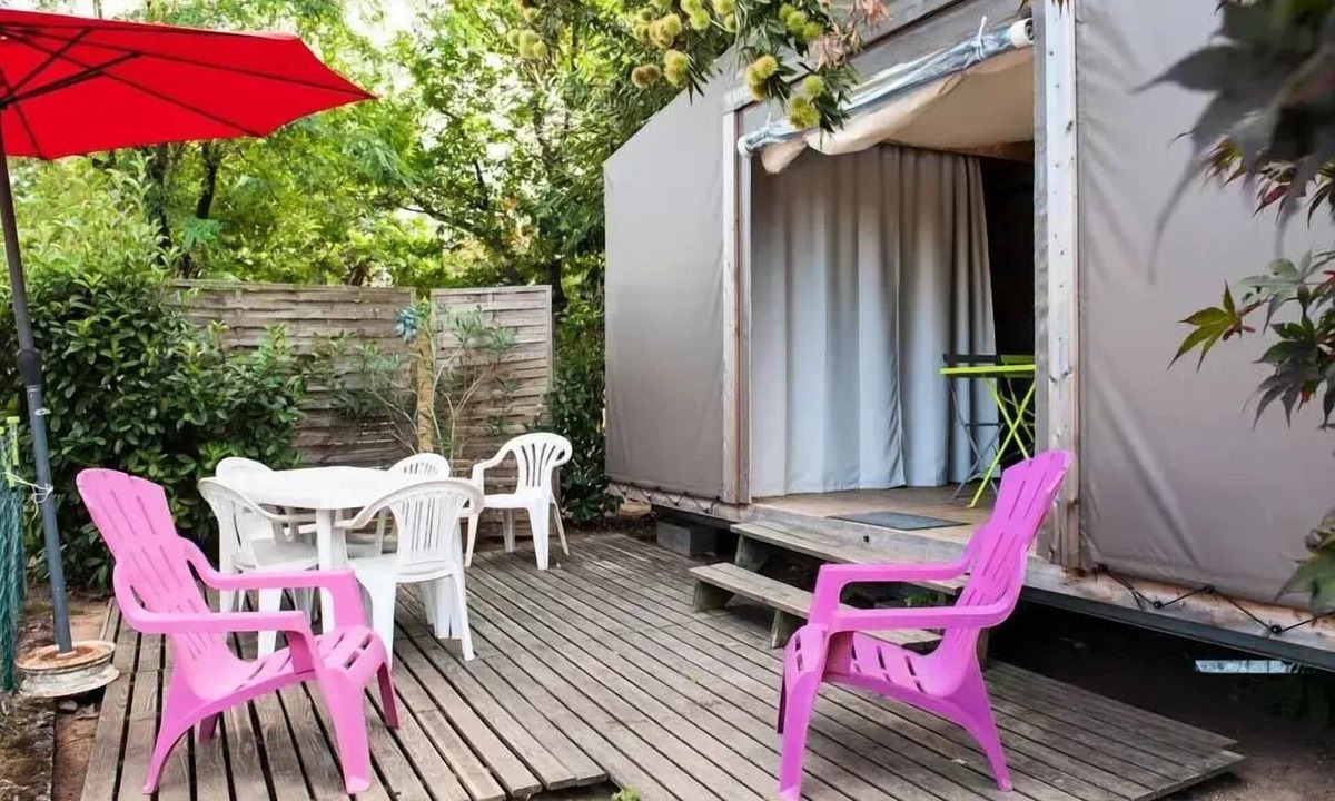 Ribes House | Camping Les Châtaigniers * - Mobil canvas Maori 3 rooms 4 people Without Sanitary