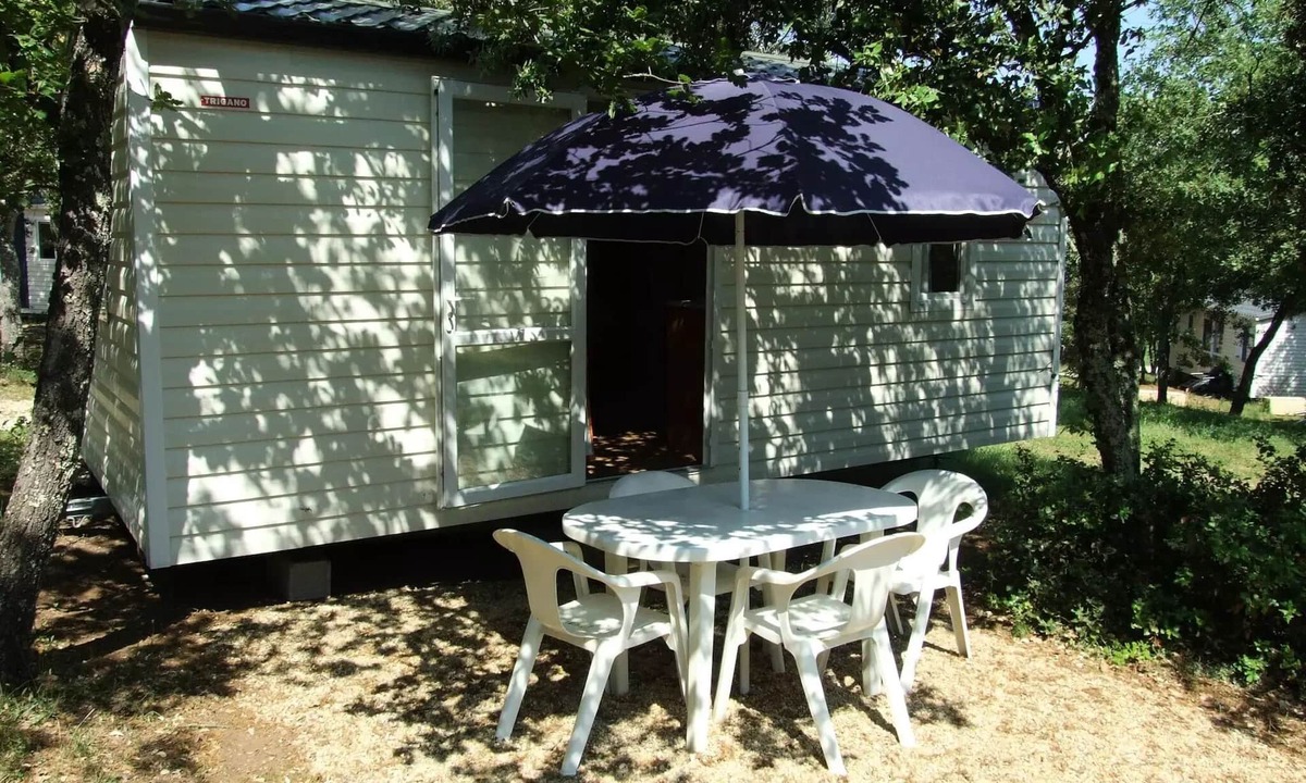 Junas House | Camping les Chênes* - Mobile home Garrigue 3 Rooms 4 People Air Conditioned Without Sanitary