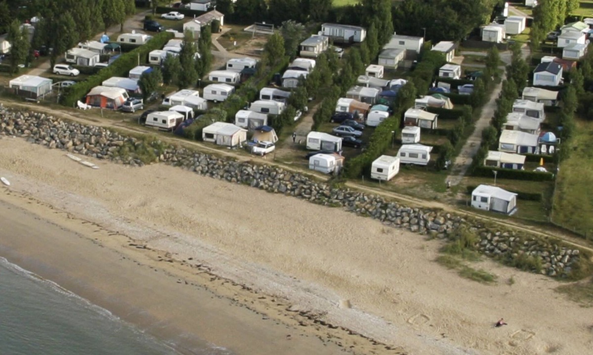 Ambon RV Rental | Camping Les Goelands