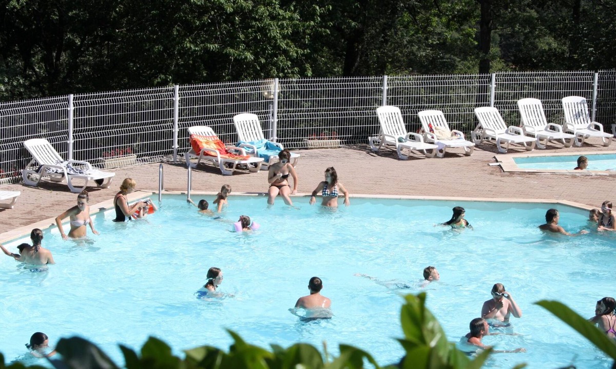 Pont-de-Salars RV Rental | Camping Les Terrasses du Lac - Aveyron
