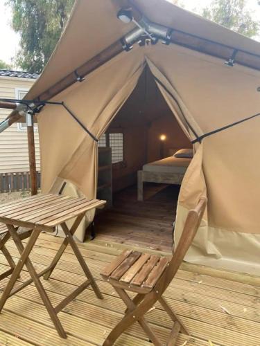 Torredembarra Other | Camping Miramar Playa - camas individuales