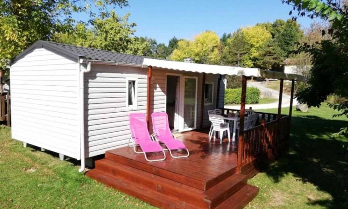 Montjoie-en-Couserans House | Camping - Piscine - ccbaiec