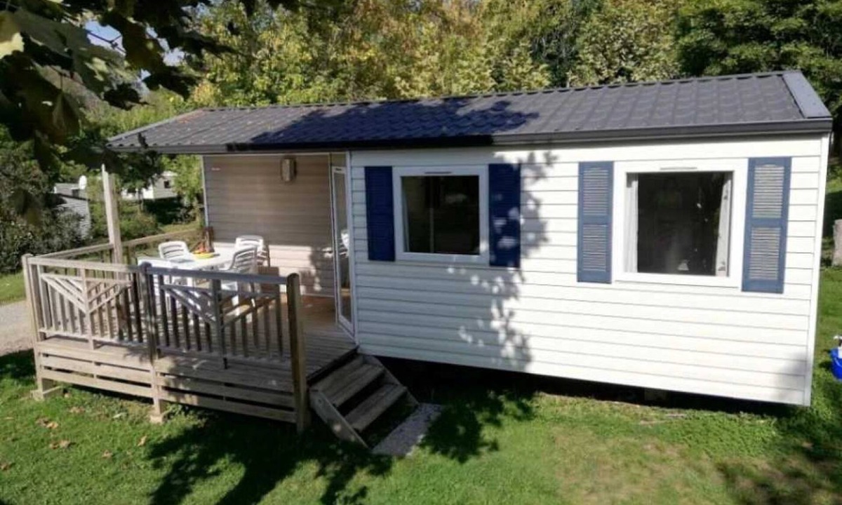 Montjoie-en-Couserans House | Camping - Piscine - ccbaied