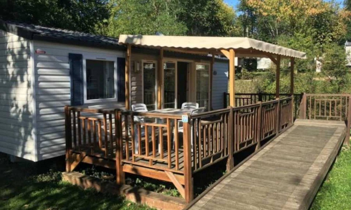 Montjoie-en-Couserans House | Camping - Piscine - ccbaieg