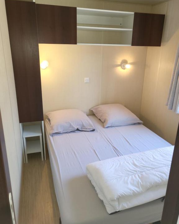Saint-Cheron Other | Camping parc des roches