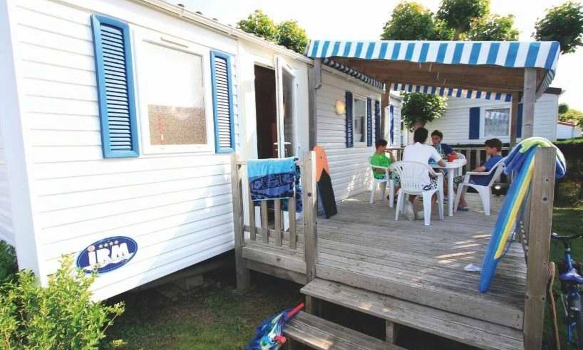 Serignan-Plage House | Camping - Piscine - ccagefg