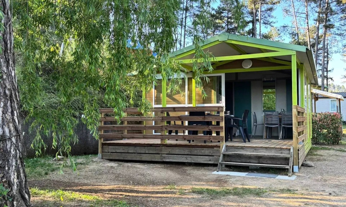 Ucel Ski Chalet | Camping Ushuaïa Villages les Pins d'Ucel * - MIMOSA - Chalet 27m² + TV for 5 people