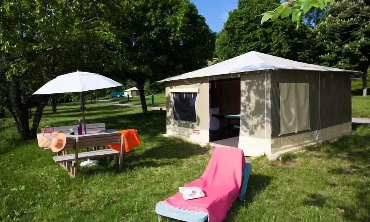 Ucel House | Camping Ushuaïa Villages les Pins d'Ucel * - SQUIRREL - 20 m² tent for 5 people