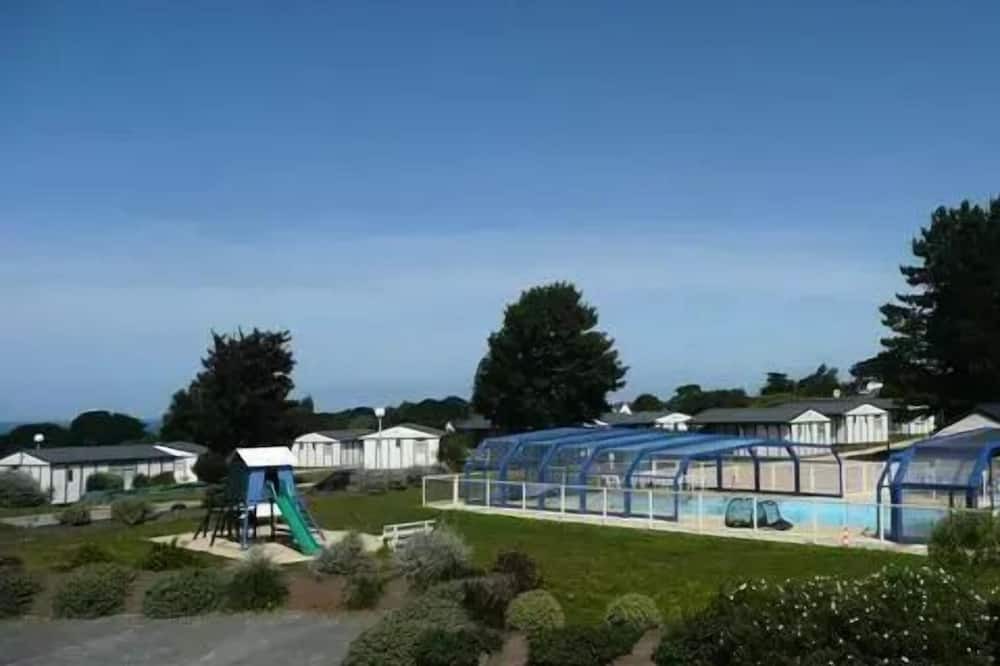 Plestin-les-Greves Ski Chalet | Camping Village De L'Armorique * - Chalet for 7 people