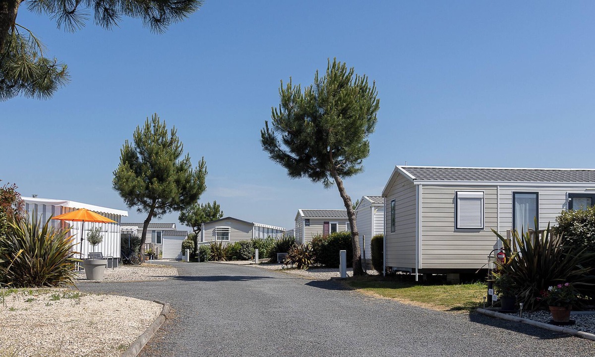 Le Fenouiller RV Rental | Camping "Villa Landreau" with Private Terrace, Shared Pool & Wi-Fi