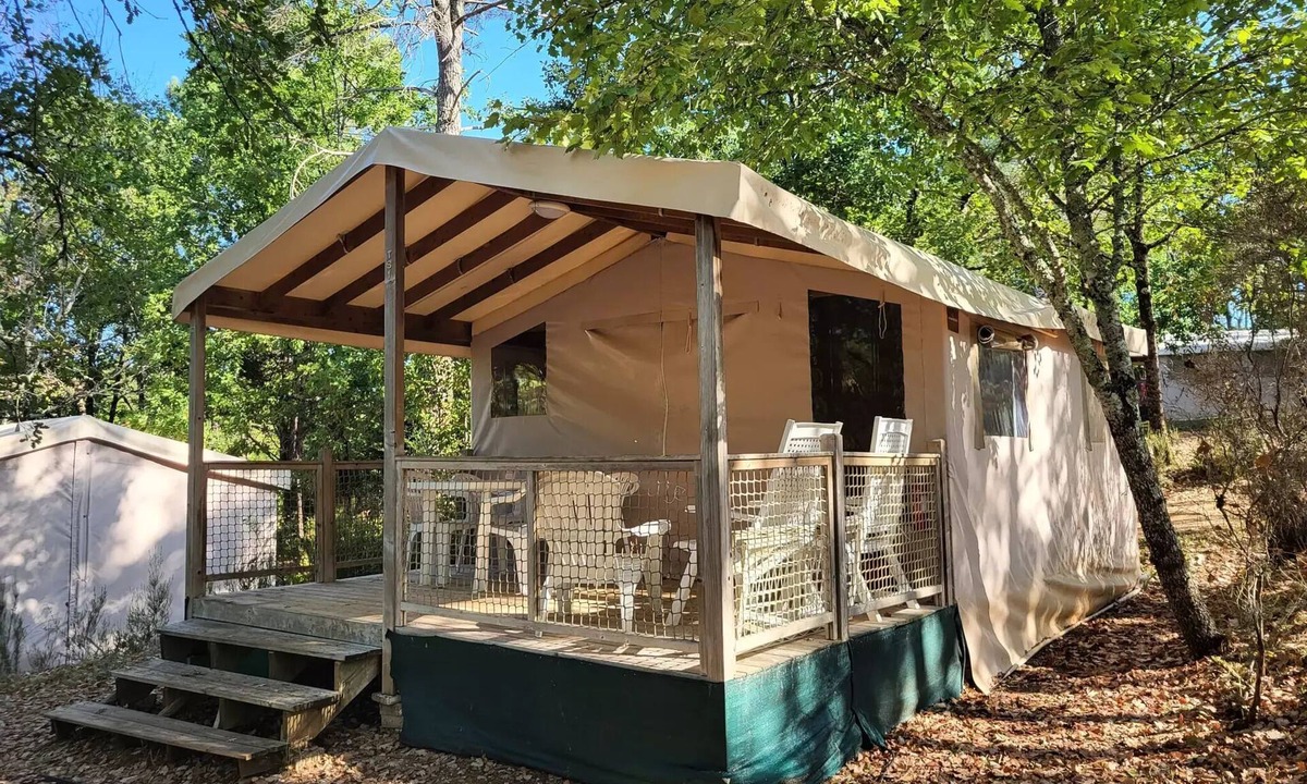 Salles House | Campsite Bastides* - 3-room Sahari tent for 5 people Without sanitary facilities