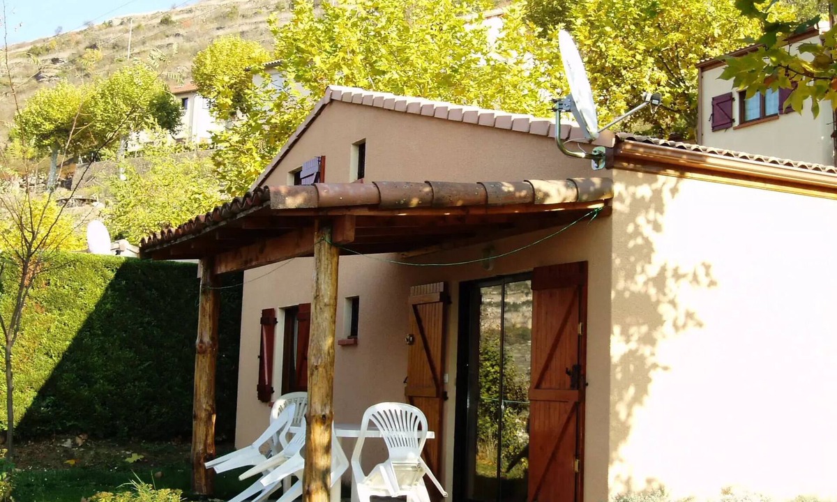 Saint-Rome-de-Tarn Villa | Campsite La Cascade * - House-Chalet 45m² n°207 6 people Comfortable - TV - Washing machine - D/D deckchairs 6 people