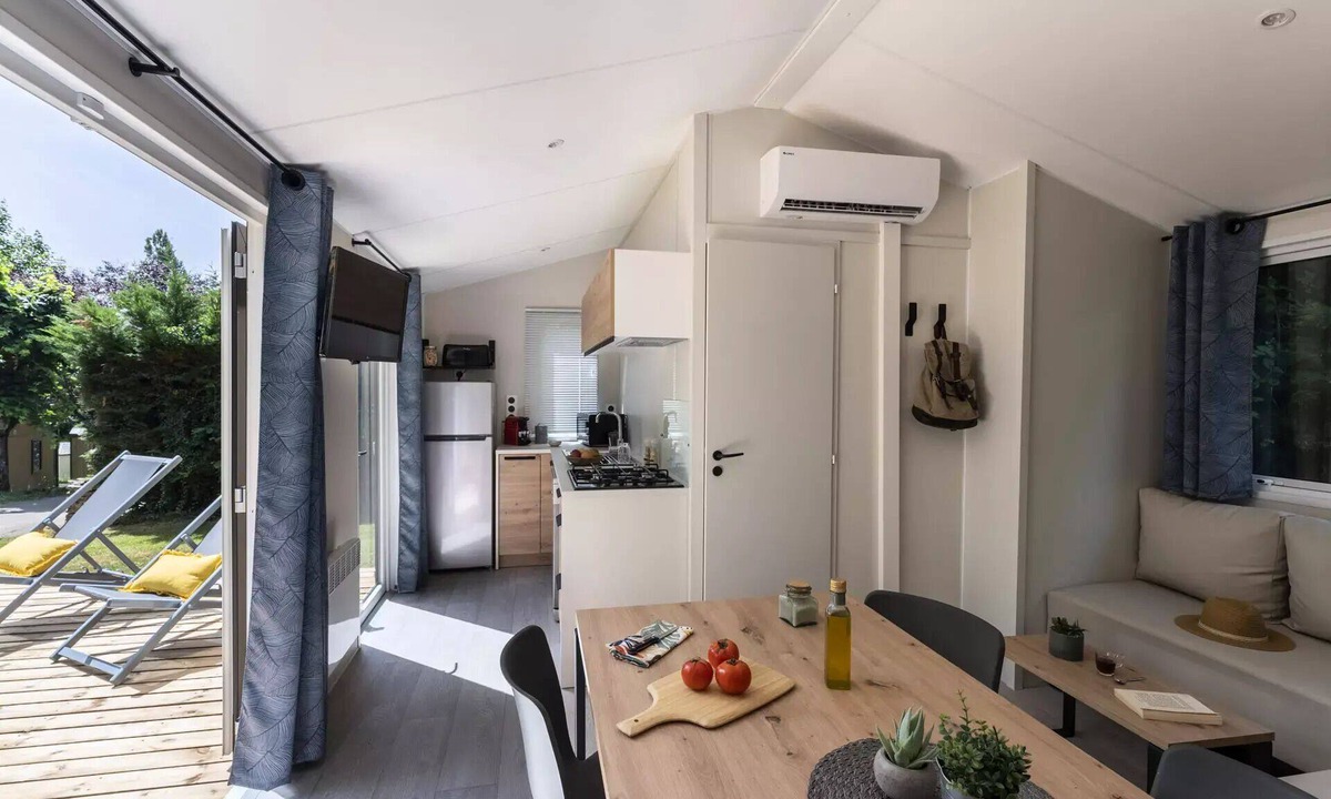Loches House | Campsite La Citadelle* - PREMIUM mobile home - 3 bedrooms for 6 people