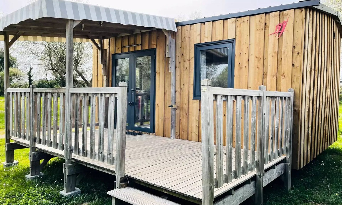 Guerande Cabin | Campsite La Fontaine* - Surfer Cabin 3 rooms 4 people Without Bathroom