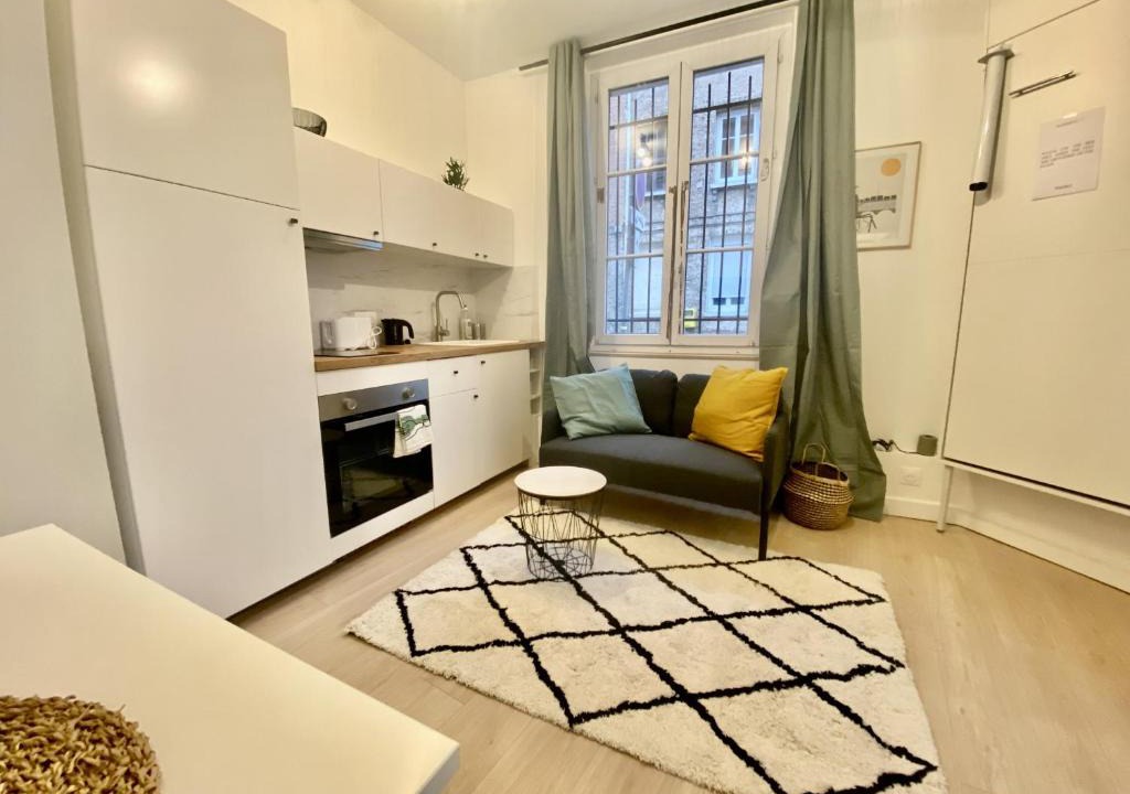 Gare-Jouvenet Apartment | Campulley