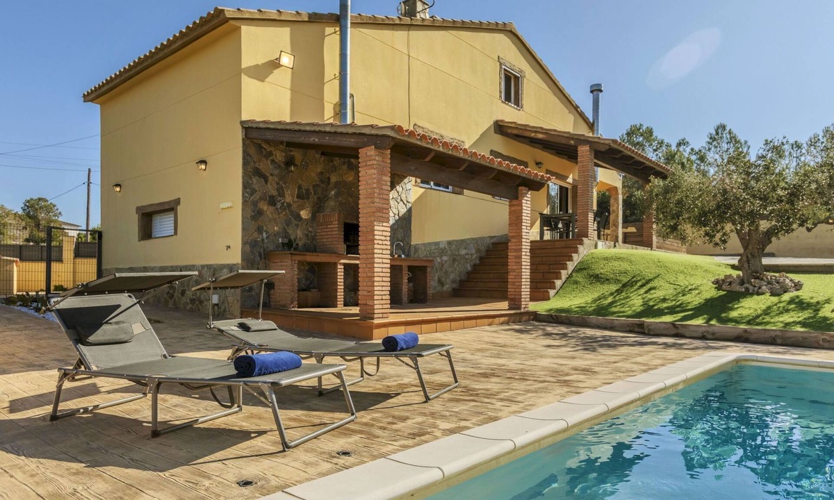 La Bisbal del Penedes House | Can Gordei by Interhome