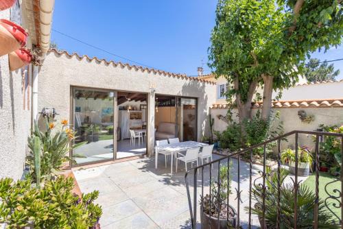 Villemolaque House | Can Lina