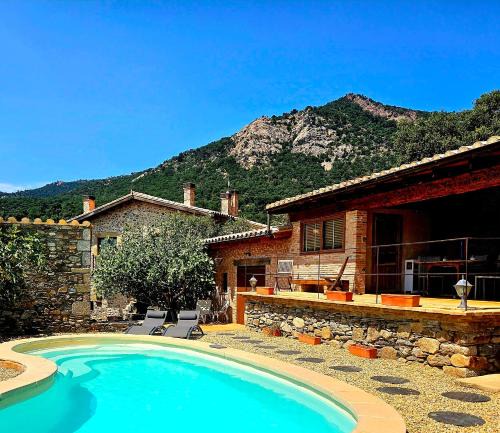 Cantallops House | Can Santalo