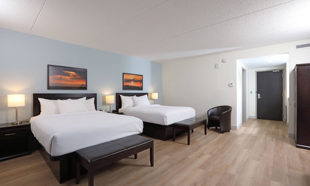Winnipeg Hotel | Canad Inns Destination Centre Health Sciences Centre