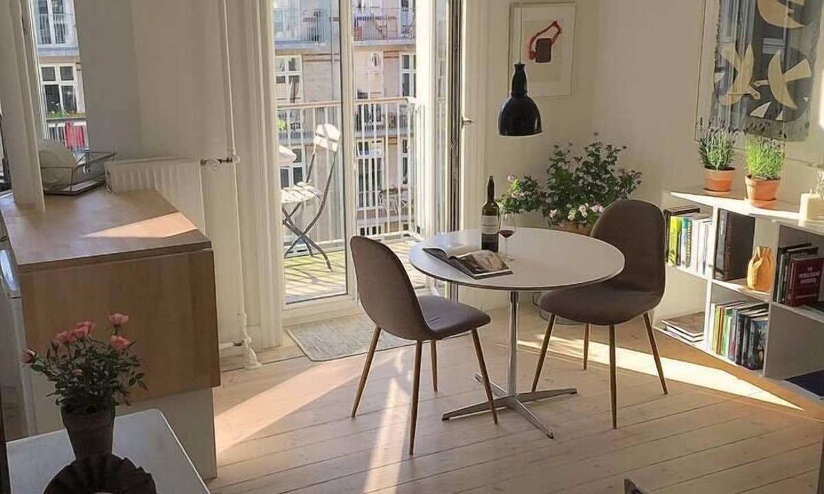 Christianshavn Apartment | Canal Calm apt Summar
