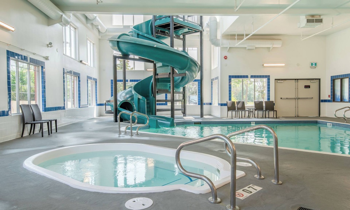 Cochrane Hotel | Canalta Cochrane