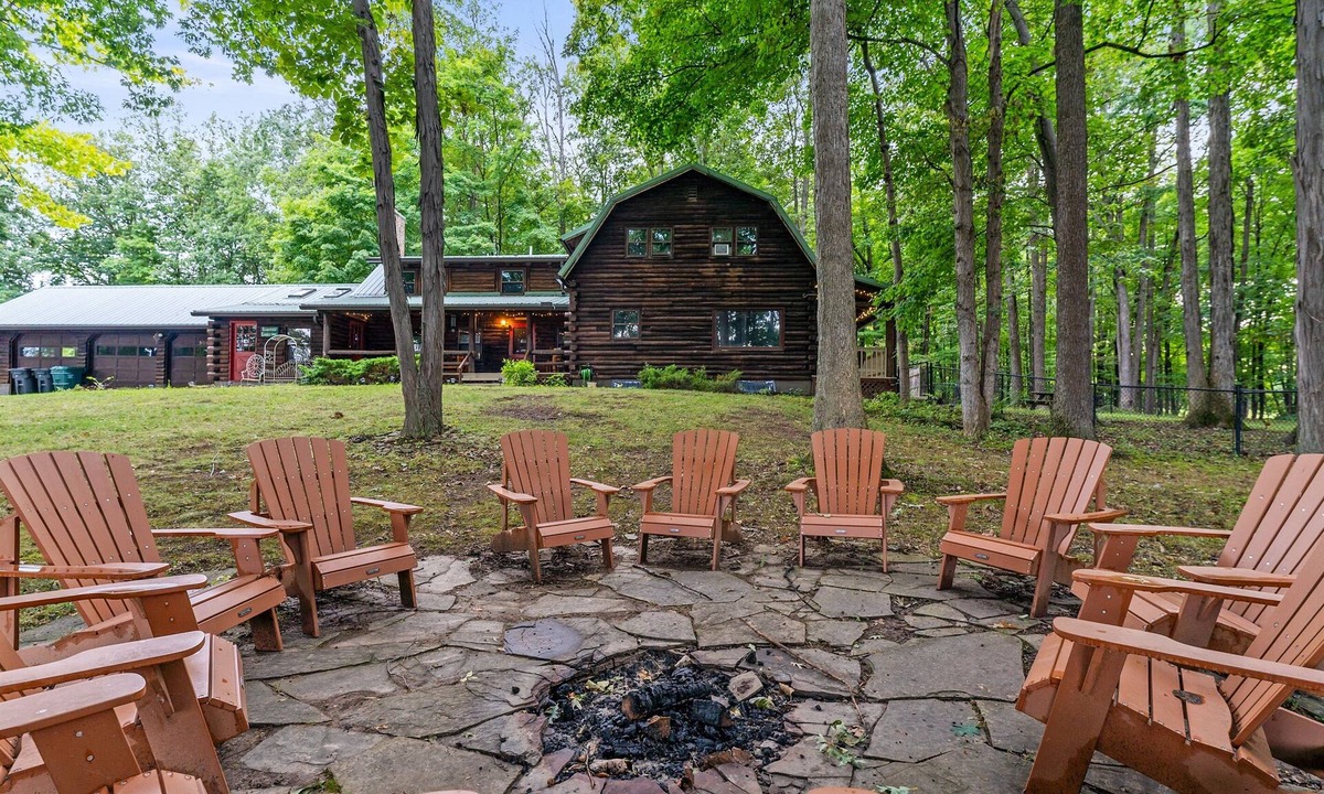 Canandaigua House | Canandaigua Cabin Retreat | Lake Views | Hot Tub