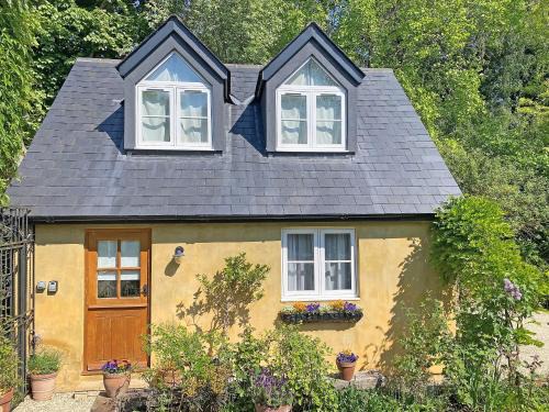 Lower Heyford House | Candlewick Cottage