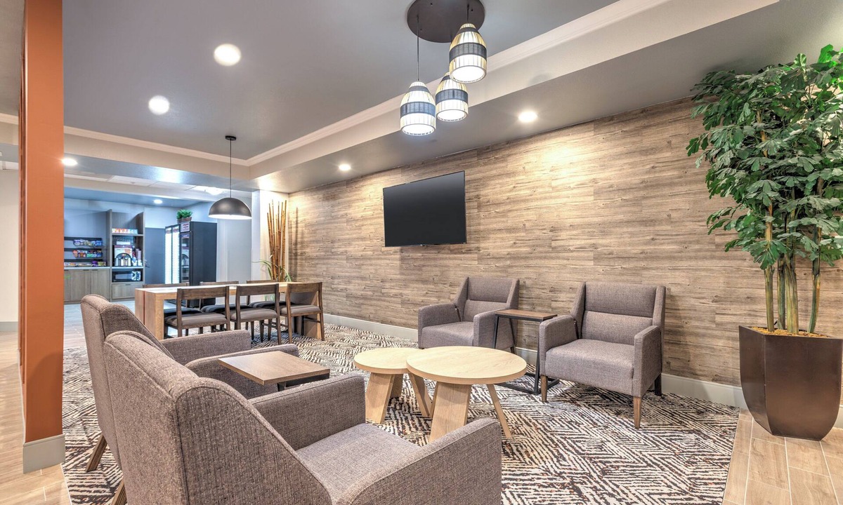 College Park Hotel | Candlewood Suites Houston (The Woodlands) by IHG