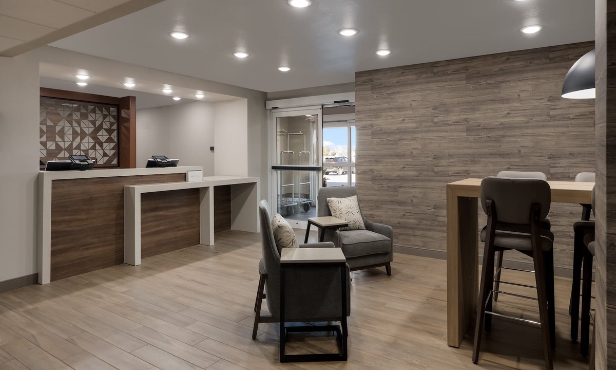 Lafayette Hotel | Candlewood Suites Lafayette - River Ranch by IHG