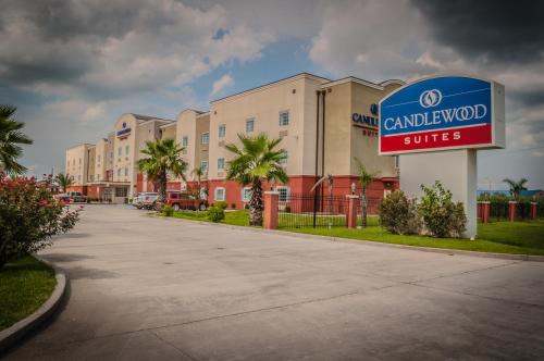 New Iberia Hotel | Candlewood Suites New Iberia by IHG