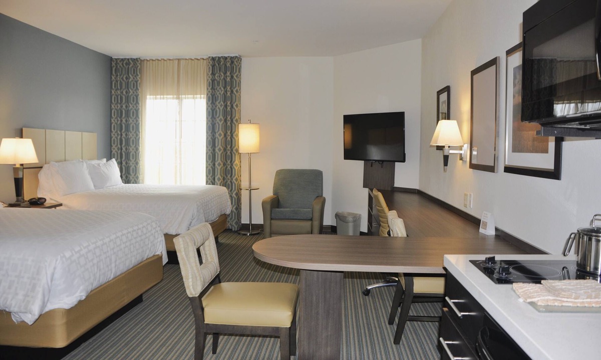 Central Oklahoma City Hotel | Candlewood Suites Oklahoma City - Bricktown by IHG