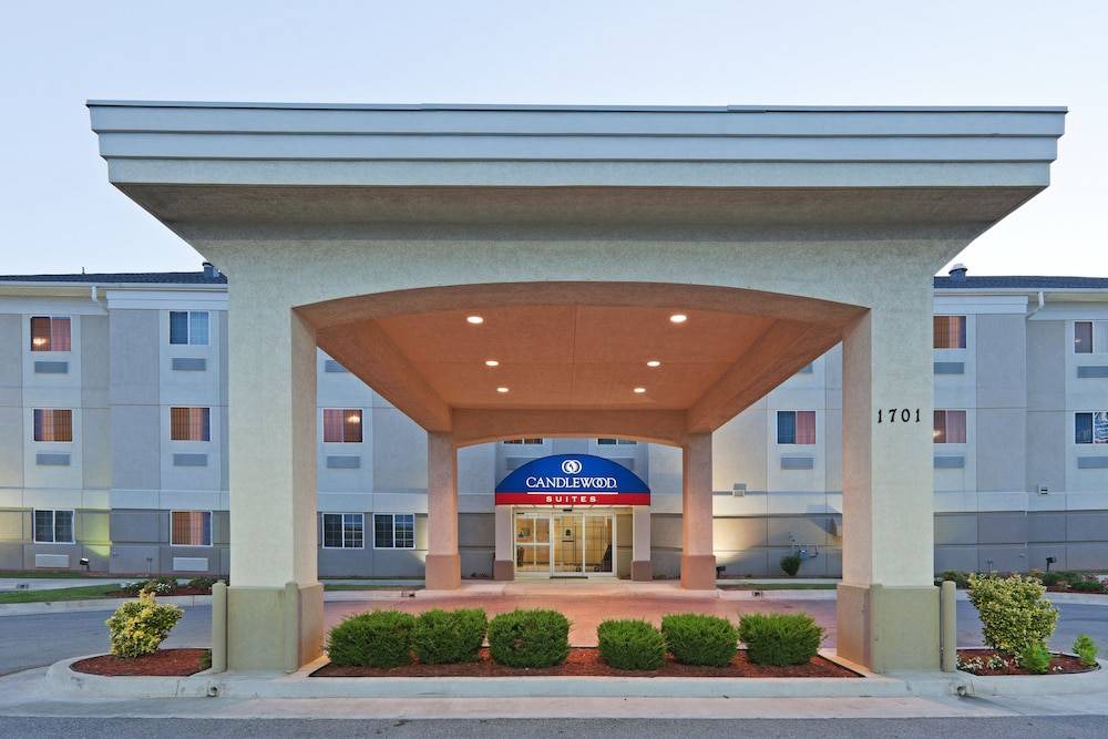Moore Hotel | Candlewood Suites Oklahoma City-Moore, an IHG Hotel