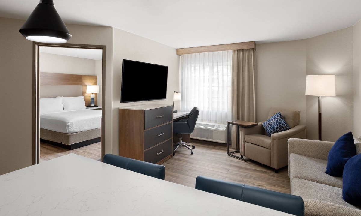 South Richmond Hotel | Candlewood Suites Richmond-South by IHG