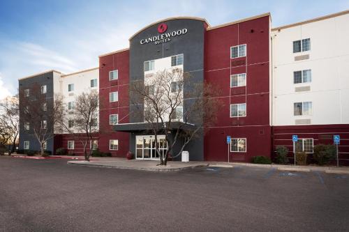 Roswell Hotel | Candlewood Suites Roswell by IHG