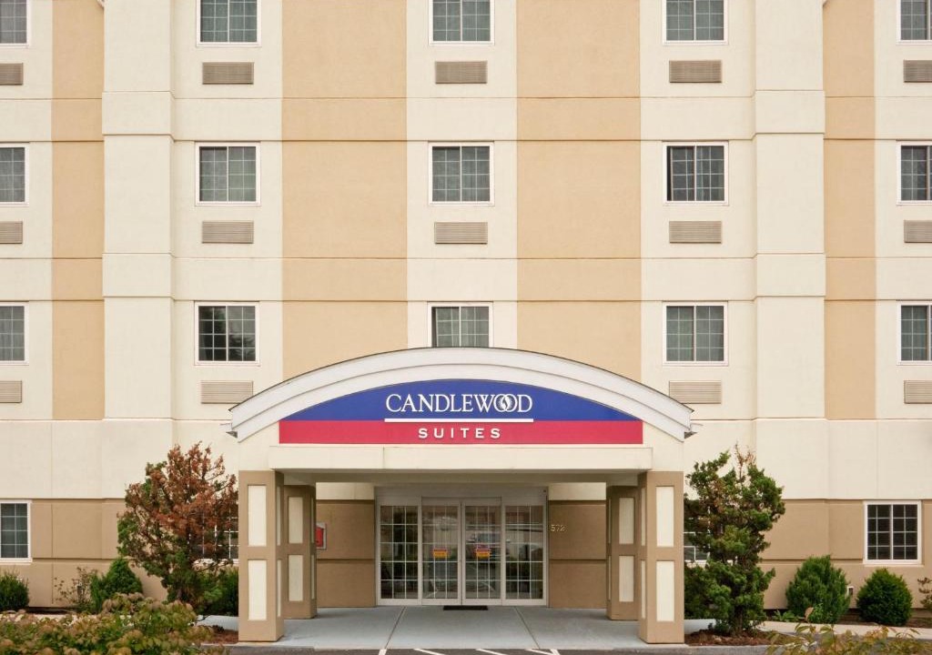 West Springfield Hotel | Candlewood Suites-West Springfield by IHG