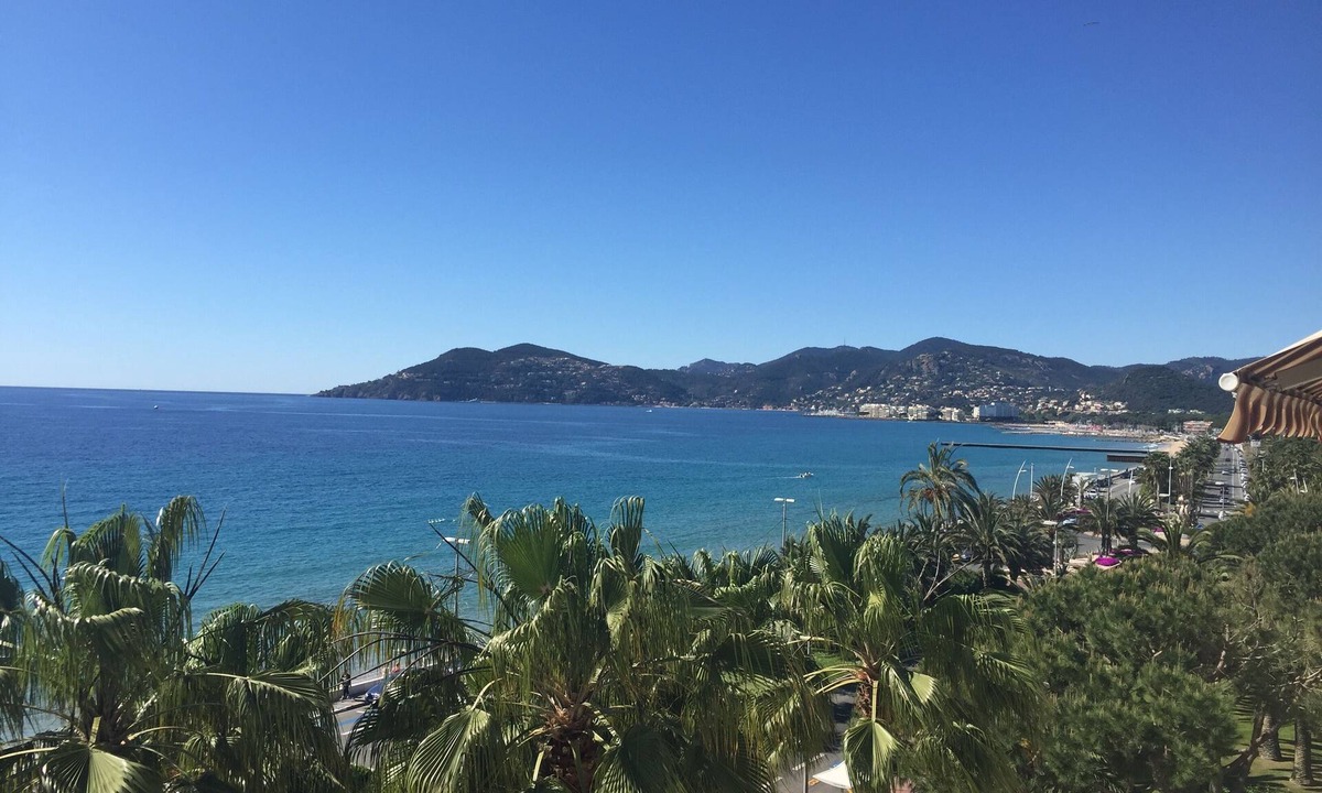 La Bocca Apartment | CANNES BORD DE MER FACE PLAGE